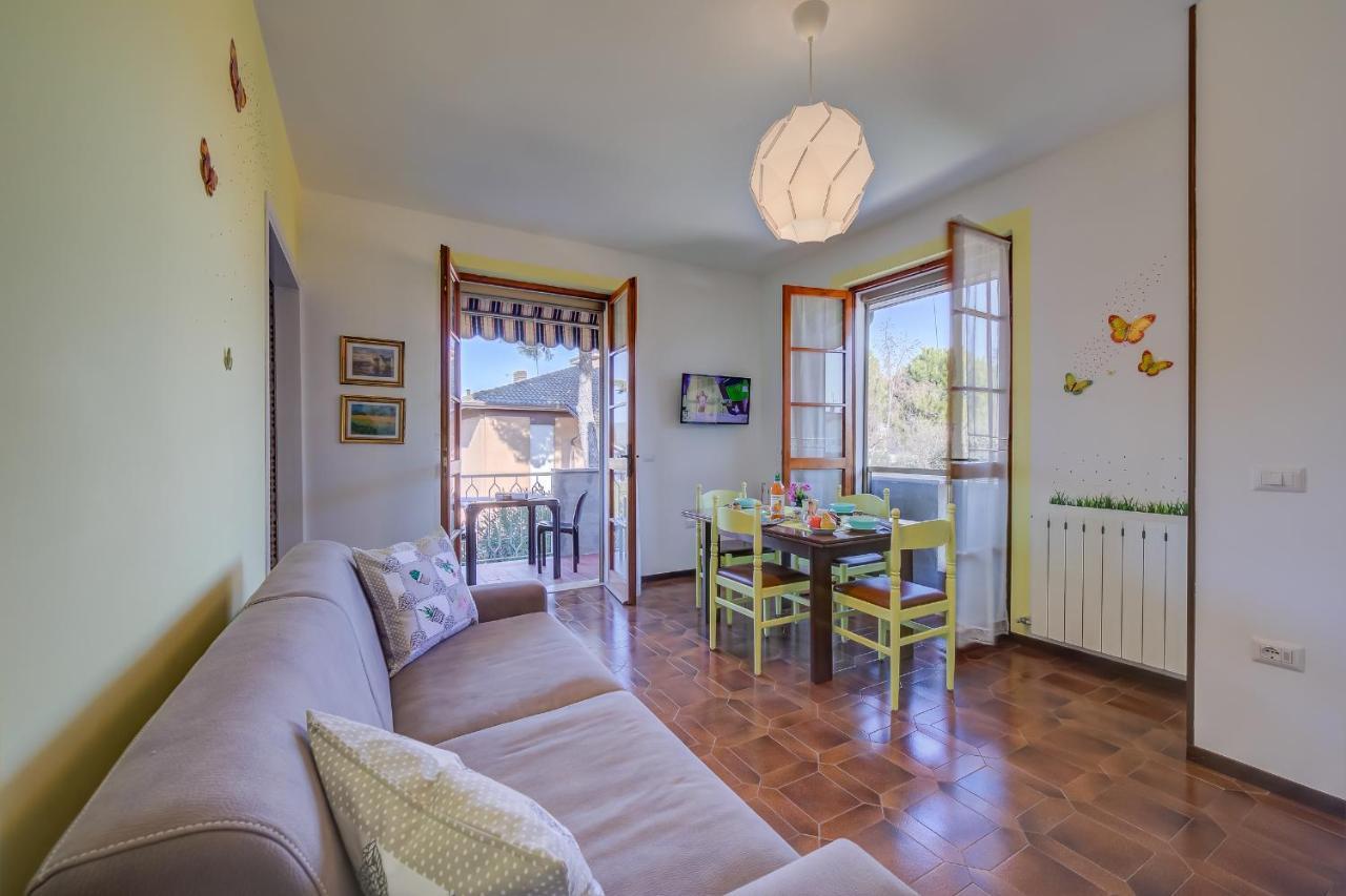 Villa Fiorita Apartments - Happy Rentals Сірміоне Екстер'єр фото