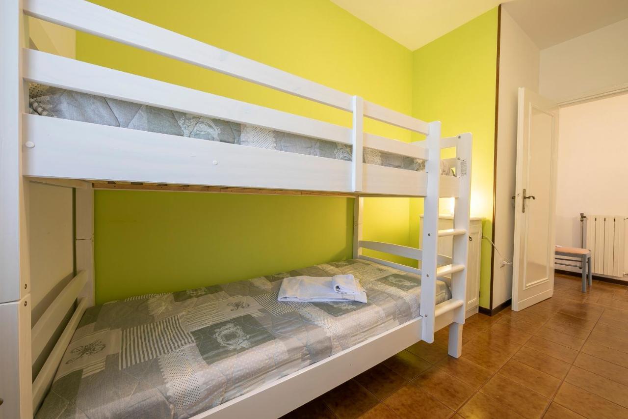 Villa Fiorita Apartments - Happy Rentals Сірміоне Екстер'єр фото