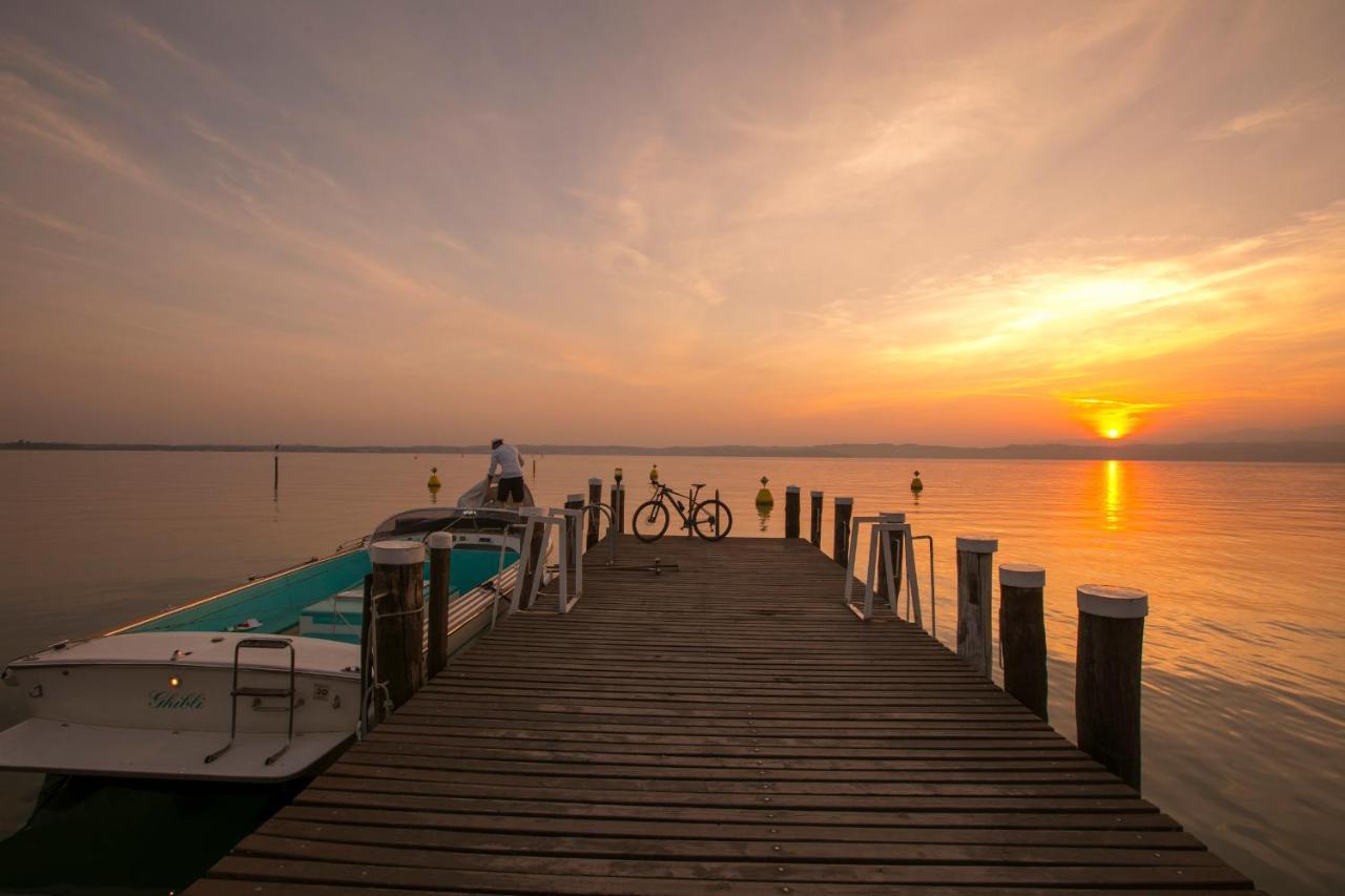 Villa Fiorita Apartments - Happy Rentals Сірміоне Екстер'єр фото